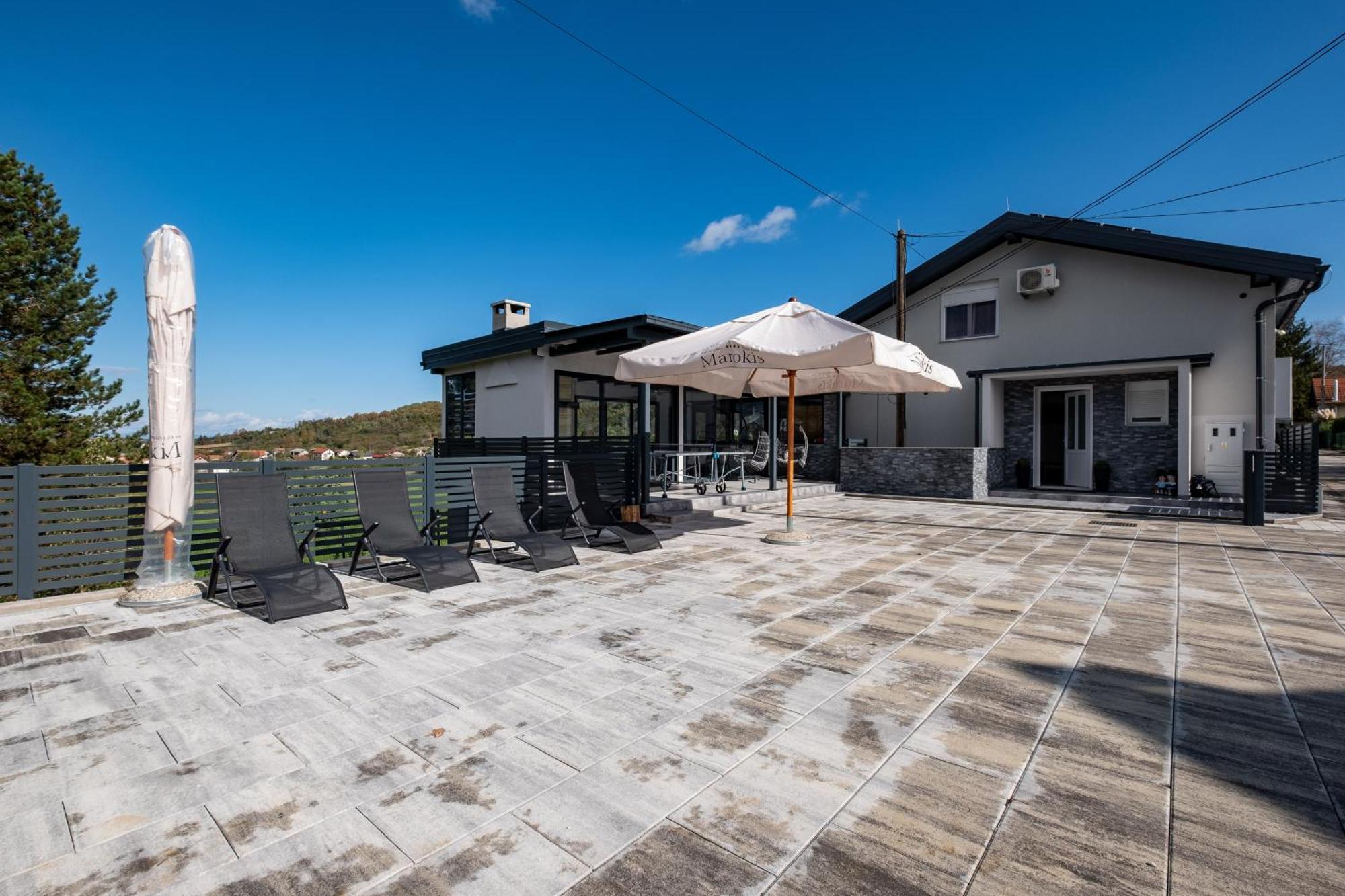 Villa Relax House Marokis Karlovac Exterior foto